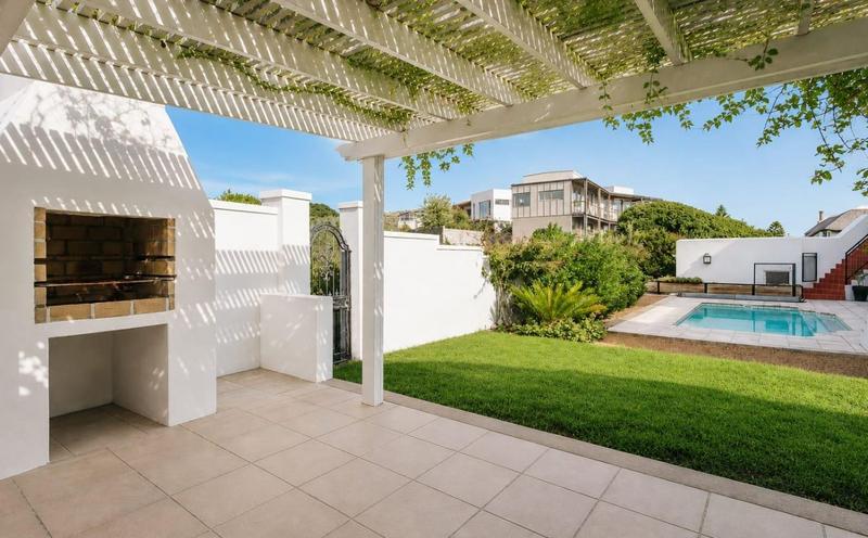 4 Bedroom Property for Sale in Kommetjie Western Cape